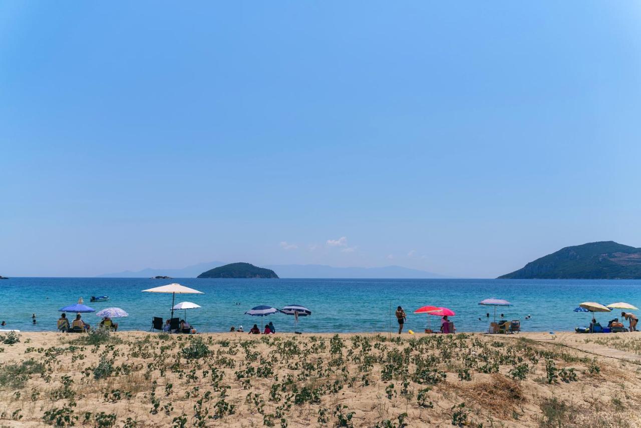 Aqua Heaven Lägenhet Nea Iraklitsa Exteriör bild